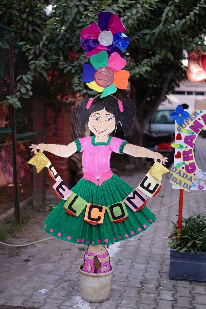 Creative welcome cutout display