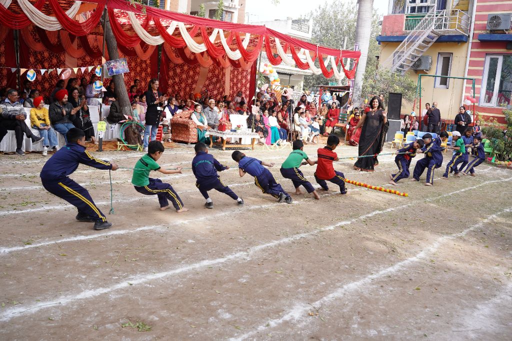 Sports Day — tug of war competition